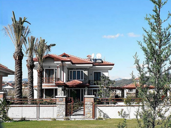 Özel Villa, Set İnşaat